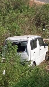 சற்று முன் முறுகண்டியில் ரயில் மோதி காருடன் சேர்ந்து தூக்கி வீசப்பட்ட தம்பதி! வீடியோ