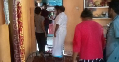 மட்டக்களப்பில் வீட்டுக்குள் புகுந்த காவாலிகள் செய்த கேவலம்!!