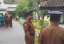 ஊழல் பிரிவில் கடமையாற்றிய பொலிஸ்காரன் தனக்குத் தானே துப்பாக்கியால் சுட்டு பலி!