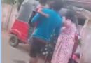 எங்கட ஊரில் நடந்த பெண்களின் குடும்பிச் சண்டை!! துாசணம் கதைப்பதில் கின்னஸ் சாதனை!! வீடியோ