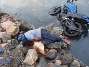 யாழ் தனங்களப்பு பகுதியில் பொலிஸ் உத்தியோகத்தர் பலி!