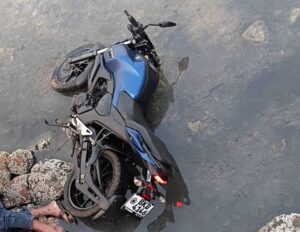 யாழ் தனங்களப்பு பகுதியில் பொலிஸ் உத்தியோகத்தர் பலி!