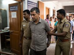 மாணவிக்கு அந்தரங்க வீடியோக்கள் காட்டிய ஆசிரியர் கைது! தமிழர் பகுதியில் சம்பவம்!